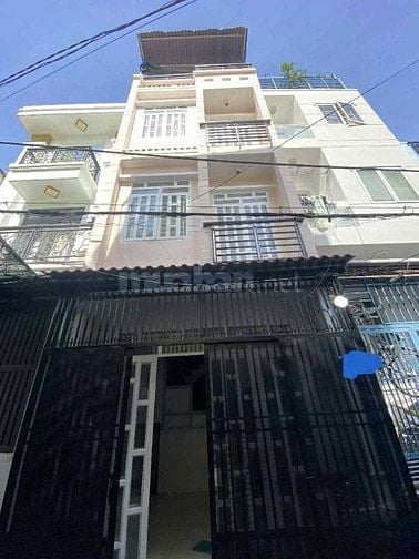 Cực phẩm Q3 chỉ 4TỶ250 + 42m2, HXH, hướng vô trung tâm SG, LH ngay đi