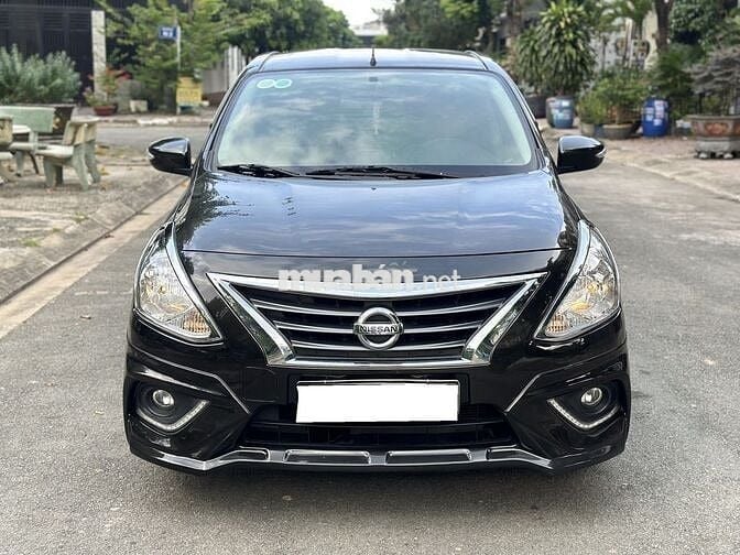 Bán Nissan Sunny 2018 số tự động, bản XV Premium