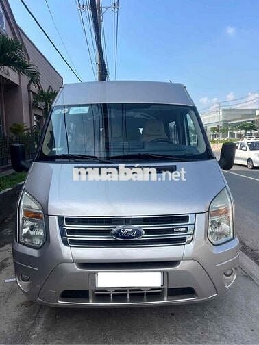 Ford Transit 2015 Luxury xe chở nhân viên đi kỹ