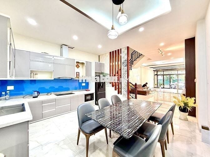 CHO THUÊ NHÀ 4 PHÒNG NGỦ FULL NỘI THẤT RỘNG ĐẸP KHU HÀ QUANG 2