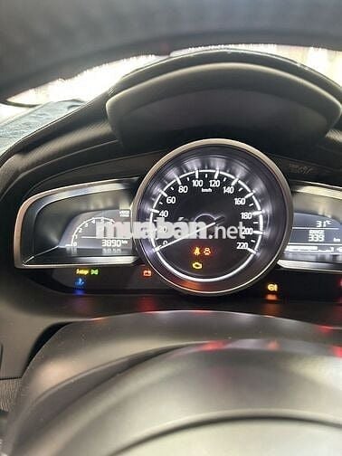 Mazda 2 2022 Luxury - 3800 km