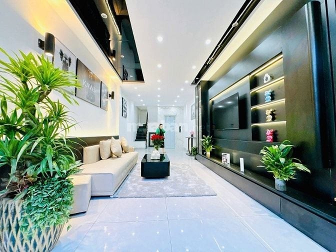 Nhà Đẹp, Gần Times City Thang Máy Dương Văn Bé 39m, 5 tầng, 12.2 tỷ