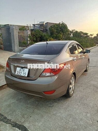 Accent 2012 1.4 MT - 200tr