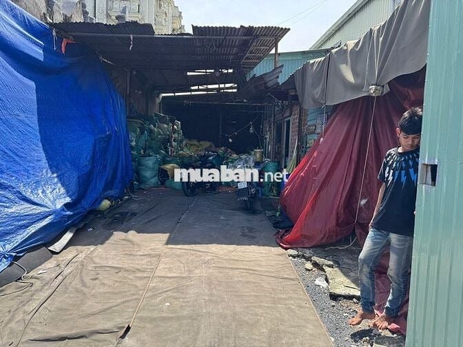 Cần bán gấp đất mặt tiền Xã Bà Điểm Hóc Môn