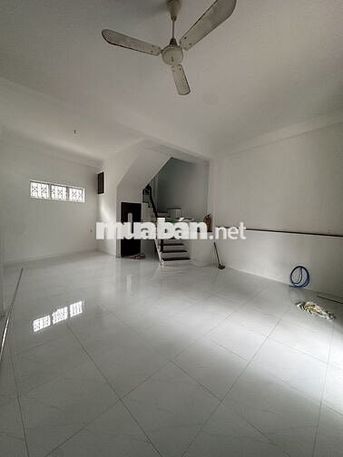 CHO THUÊ NHÀ KINH DOANH 3 TẦNG TUYẾN ĐƯỜNG CHÍNH TRUNG TÂM THÀNH PHỐ