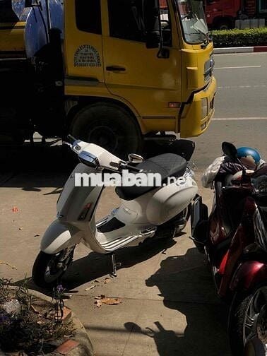 Piaggio Vespa Sprint Iget ABS Trắng