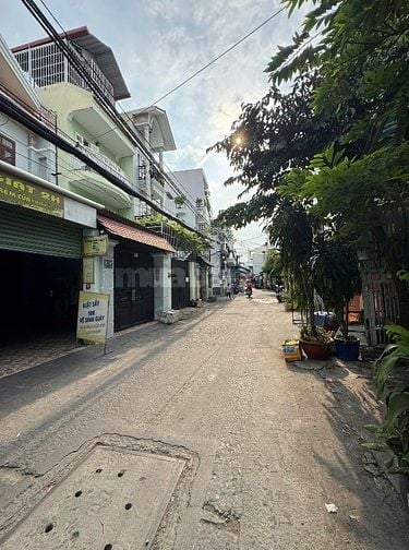 Thích hợp xây CHDV - hẻm xe hơi thông cư xá Ngân Hàng - 6 x 15m 