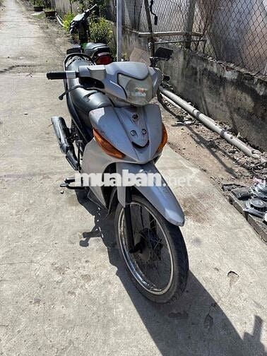 Yamaha Taurus màu Bạc