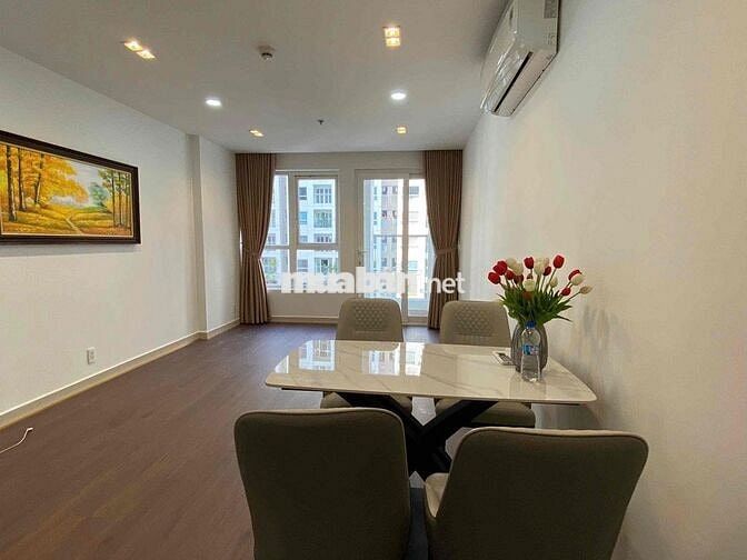 Cho thuê căn hộ chung cư Sky Center 32m2. gần sân bay Tân Sơn Nhất
