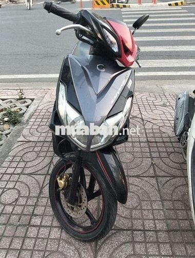 Yamaha Luvias FI 2015 Đen đỏ