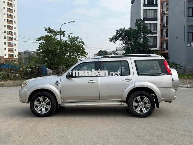 Ford Everest Bạc 7 chỗ Số sàn 2011
