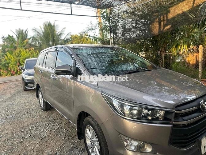 Toyota Innova 2019 2.0E - 80000 km