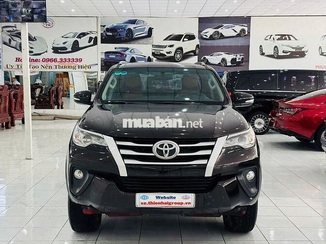 Toyota Fortuner 2.4G MT 2017 màu nâu