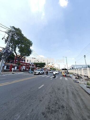 MẶT TIỀN KINH DOANH - ĐƯỜNG TO - KHU SẦM UẤT - CHO LÀM CHDV