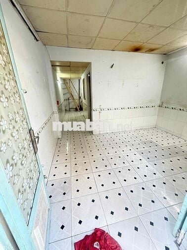 🏡 Nhà cho thuê khu c hẻm xe hơi 🚘🚘  👉Gần nhà thời Nam Hải  📐Dt 4x8 1 l