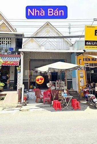 Cô Ánh bán căn nhà cấp 4 mặt tiền kinh doanh Bình Chánh. GIÁ: 970tr