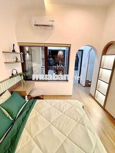 SIÊU PHẨM NHÀ ĐẸP TRUNG TÂM PHỐ – 1 TRỆT 2 LẦU – TẶNG FULL NỘI THẤT