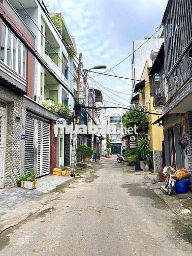 bán nhà bùi đình tuý ngang 4,5x10 6ty6 thương lượng