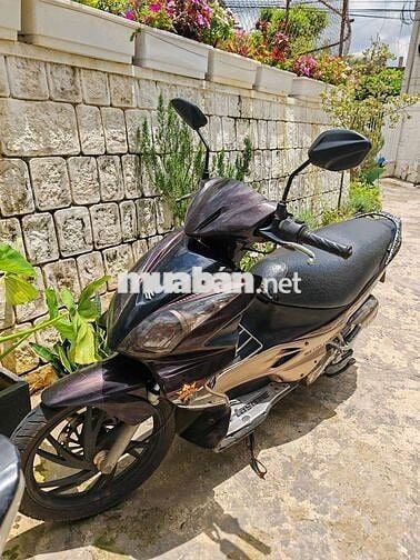 Suzuki Hayate đầu đèn Thái