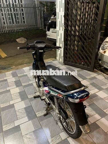 máy móc êm xe sạch sẽ điện đề đầy đủ