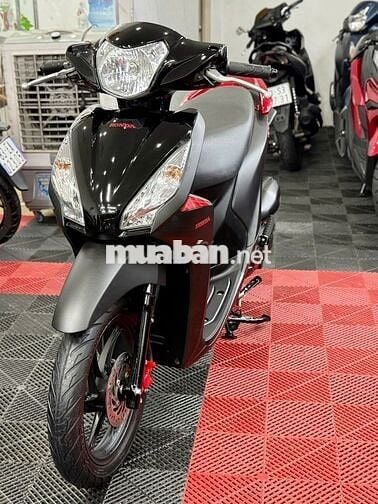 💥Honda Vision 2018 bản Đen nhám- Đỏ BSTP 9 chủ ký