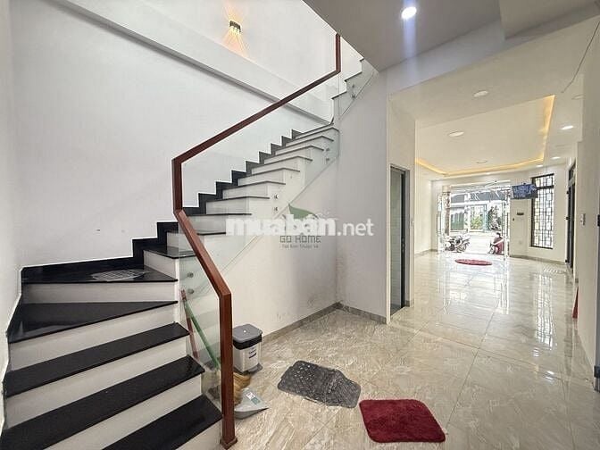 CHO THUÊ TOÀ CĂN HỘ 5 PHÒNG VÀ 1 MẶT BẰNG TRỐNG ĐƯỜNG LÊ HỒNG PHONG