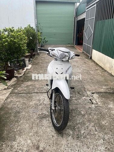 wave 100 bán lên đời