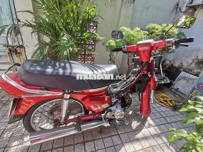 Xe Dream đỏ đăng ký năm 1997