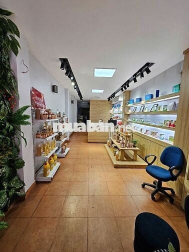 Cho thuê Tầng 1 toà Văn phòng 6 tầng phố Huỳnh Thúc Kháng 65 m2