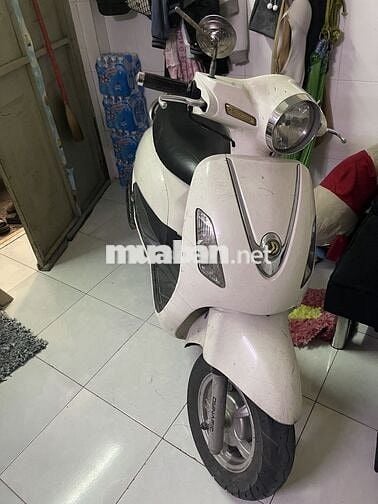 SYM Attila màu Trắng