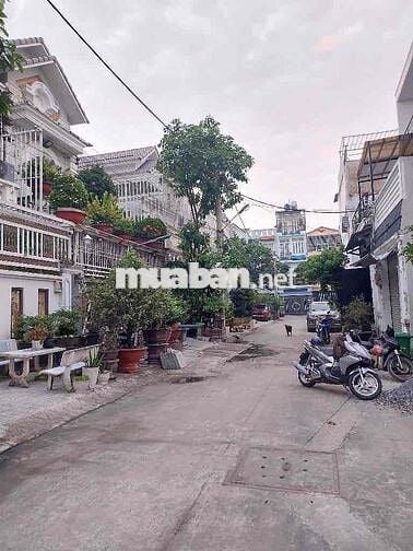 Bán căn nhà 5x16m full thổ gần Cao đẳng Điện Hà Huy Giáp đang cho thue