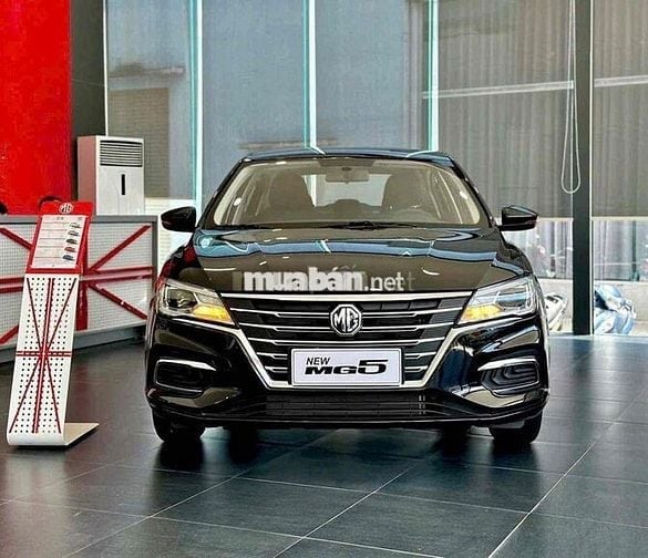 MG5 MT vin 24 đen chỉ từ 90tr nhận xe