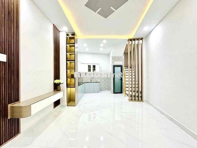 Ngay Phố Tây khu Cầu Thị Nghè sát Q1  • Nhà đẹp 3 tầng 33m² 4PN 4WC