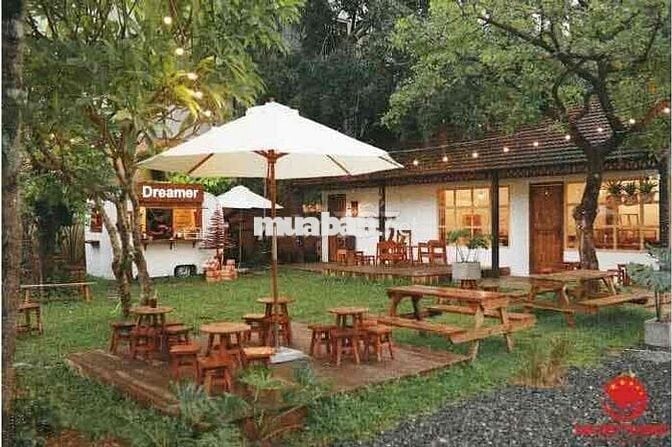 CHO THUÊ MẶT BẰNG SÂN MT PHẠM VĂN ĐỒNG , DT:500m2 , NGANG :15M