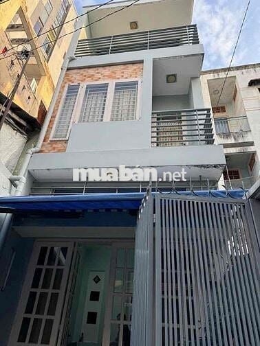 GẦN CHỢ TÂN ĐỊNH QUẬN 1 – HẺM XE HƠI - CÁCH MẶT T.IỀN VÀI CĂN – 3TẦNG