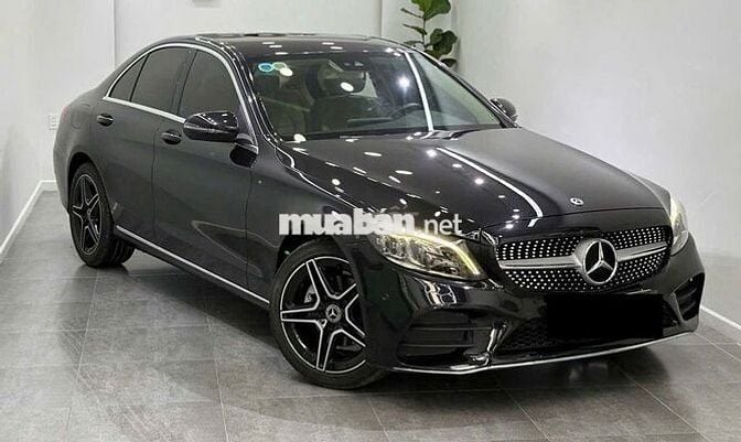 Gia Đình Cần Bán Mercedes C200 Exclusive - SX 2020