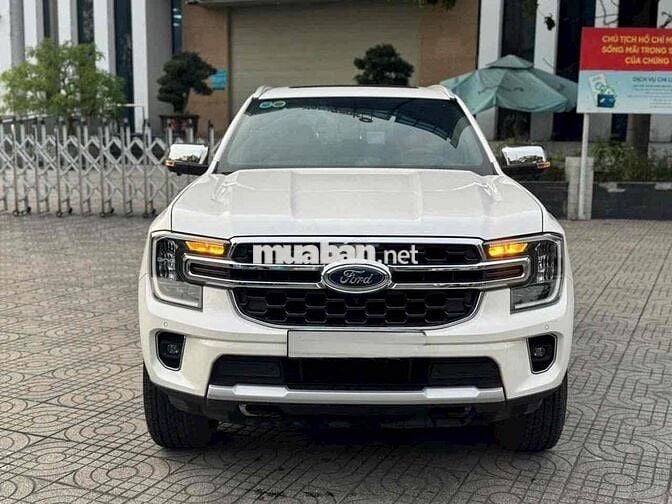 Ford Everest 2022 Titanium 4x2 20.000 km