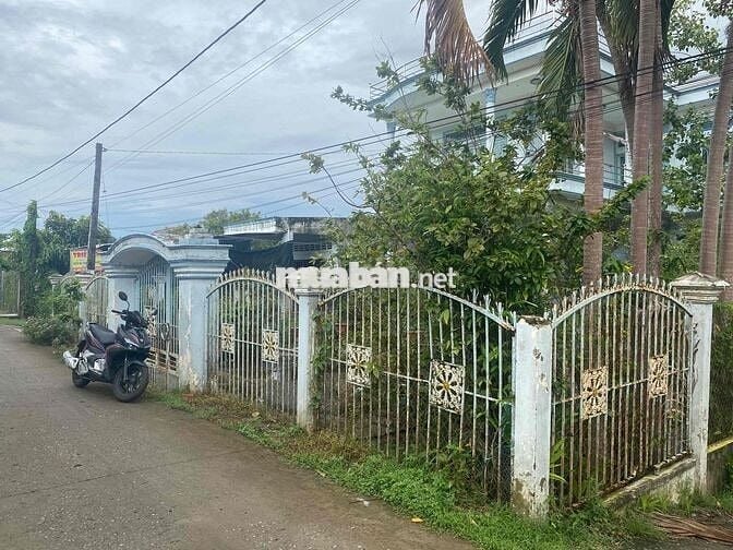 2 căn nhà cần bán chính chủ thổ cư . sổ đỏ đầy đủ