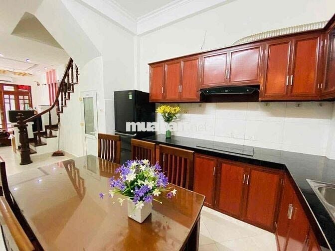 Nhà mặt ngõ 545 vũ tông phan 4 tầng dt sử dụng 165m2