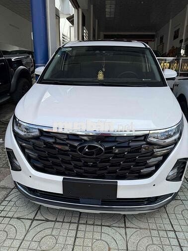 Hyundai Custin 2024 Cao Cấp 2.0T - 24000 km