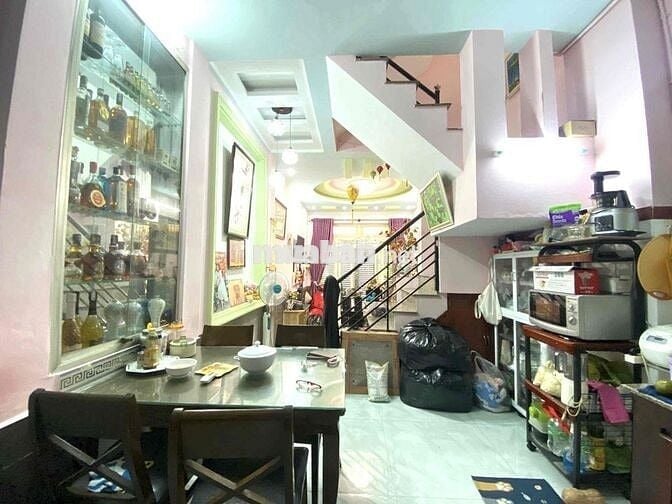 💎 💎 💎 TRỆT 4 LẦU GỒM 5PN 3WC QUANG TRUNG P14 GIÁ 15 TRIỆU CÒN GIẢM