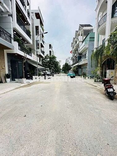 Lô đất đẹp 4,5m x 14m. Hẻm nhựa 14m vỉa hè Khu VIP Đường Lê Thị Riêng