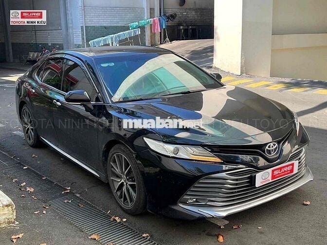 Toyota Camry 2019 2.5Q - 50000 km