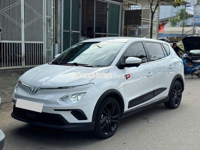 VinFast VF e34 2025 Trắng