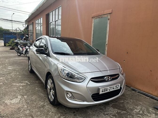 Hyundai Accent 2015 1.4 MT - 110000 km