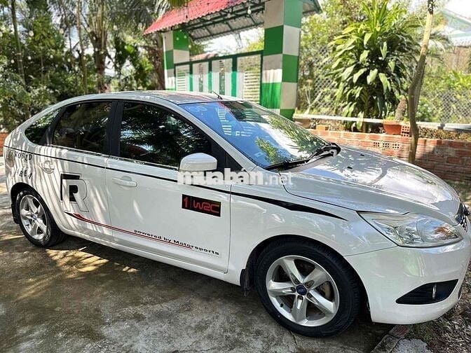 Ford Focus 2012 1.8 AT - 1500 km