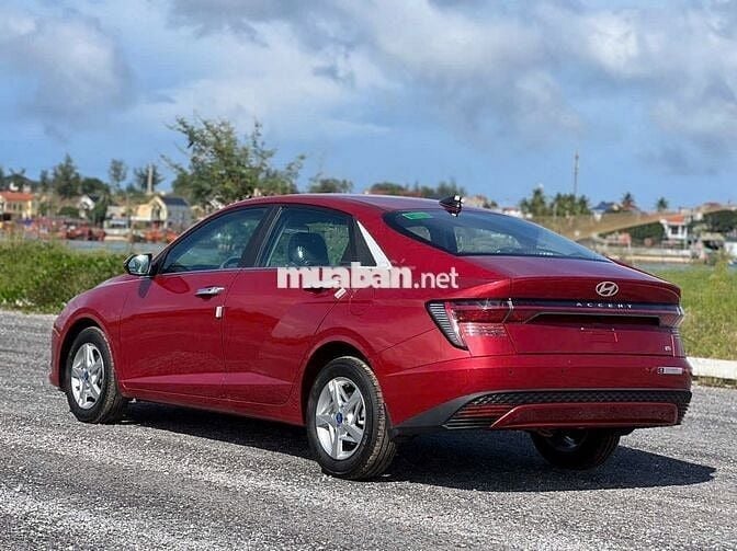 Hyundai Accent Bản cao cấp Đỏ