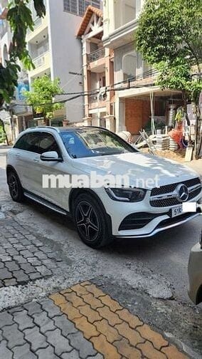 Cần bán GLC 300 4Matic Tên công ty XHĐ