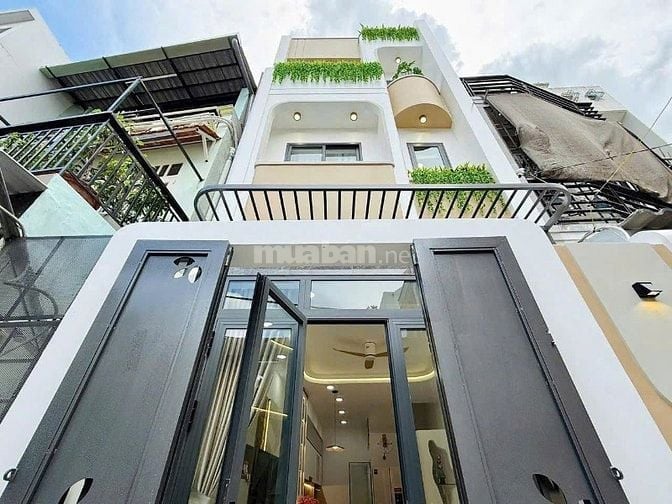 Nhà 42.5m2 Lê Quang Định, xây 1 trệt 2 lầu. Giá 2 tỷ 390. Hẻm 4m thông