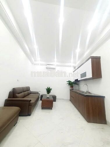 Bán nhà linh quang 37m2,6 tầng khung cột,8 phòng,20m ra ô tránh,9,2 tỷ